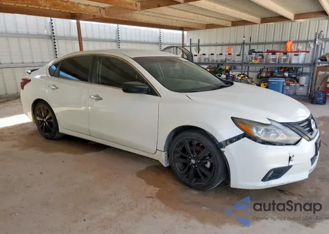 2018 Nissan Altima 2.5 z USA, uszkodzony, nr VIN 1N4AL3AP8JC290616